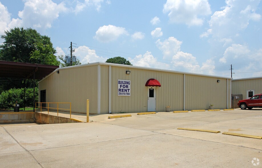 56 Hagan Ave, Childersburg, AL à vendre - Photo principale – Image 1 sur 3