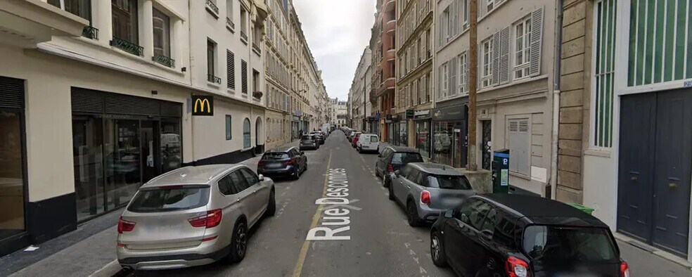 Local commercial dans Paris à louer - Photo de l’immeuble – Image 1 sur 2