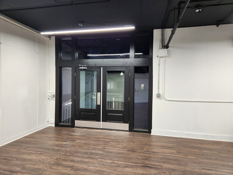 1105 W Bramlett Rd, Greenville, SC à louer - Photo de l’immeuble – Image 3 sur 4