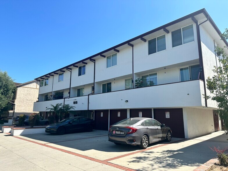 1615 Greenfield Ave, Los Angeles, CA à vendre - Photo de l’immeuble – Image 2 sur 13