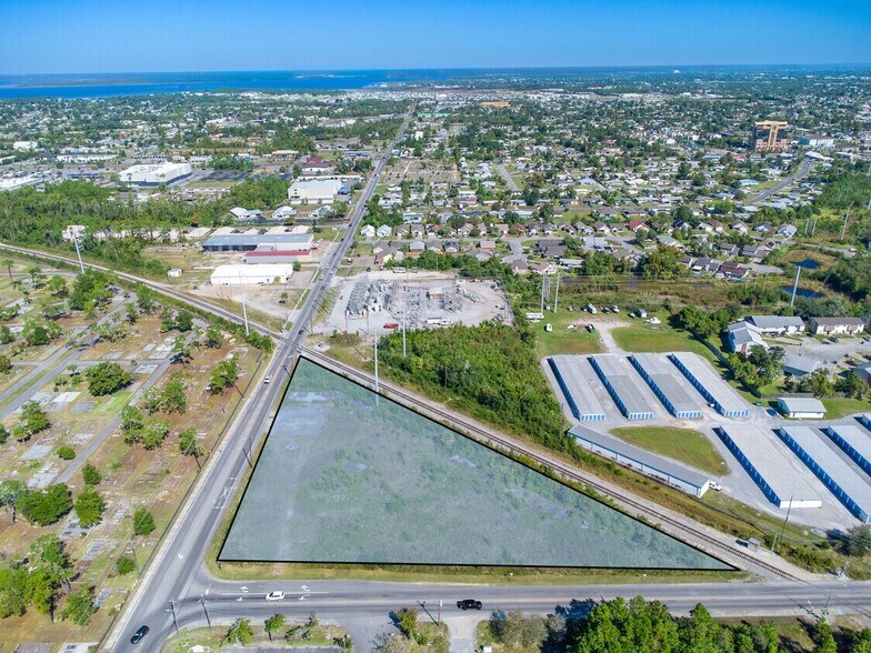 1904 Lisenby Ave, Panama City, FL à louer - Photo de l’immeuble – Image 3 sur 4