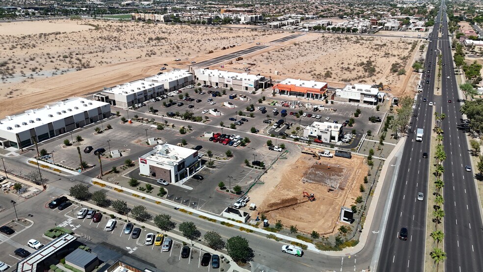 Local commercial dans Surprise, AZ à vendre - Photo de l’immeuble – Image 2 sur 3