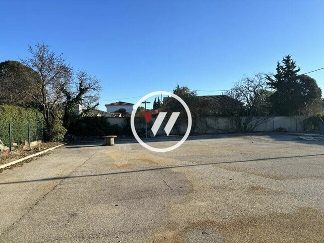 Plus de détails pour Bureau, Local d'activités à louer