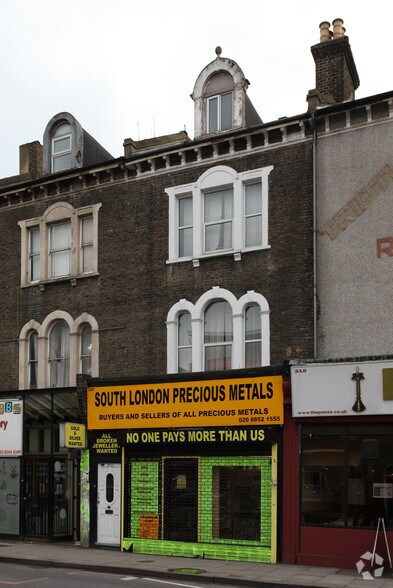 320 Lee High Rd, Londres à louer - Photo de l’immeuble – Image 2 sur 3
