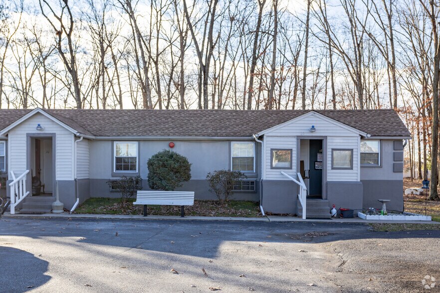 899 Corkery Ln, Williamstown, NJ à vendre - Photo de l’immeuble – Image 2 sur 25
