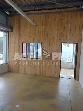 Local d’activités dans Perpignan à louer - Photo intérieure – Image 2 sur 4