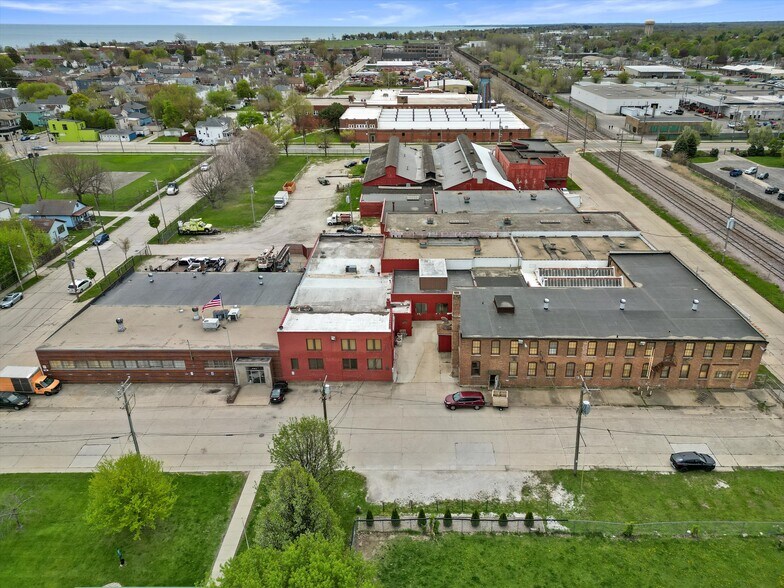 1301 18th St, Racine, WI à louer - Photo de l’immeuble – Image 2 sur 4