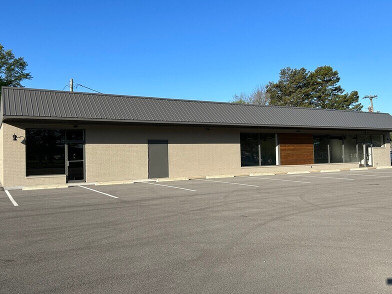 2801 Irvin Cobb Dr, Paducah, KY à louer - Photo de l’immeuble – Image 1 sur 9