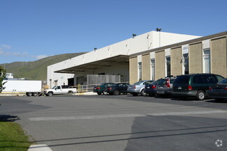 Plus de détails pour 439 Eccles Ave, South San Francisco, CA - Industriel/Logistique à louer