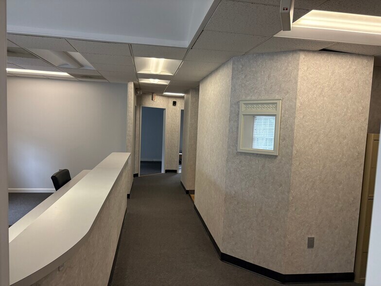 17902 Georgia Ave, Olney, MD à louer - Photo intérieure – Image 2 sur 20