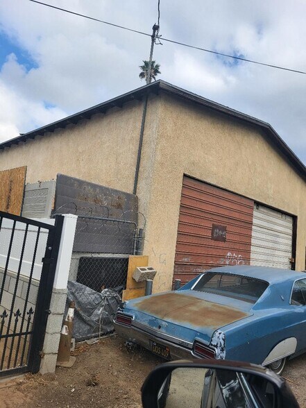 982 1/2 Center St, Riverside, CA à vendre - Photo principale – Image 1 sur 2