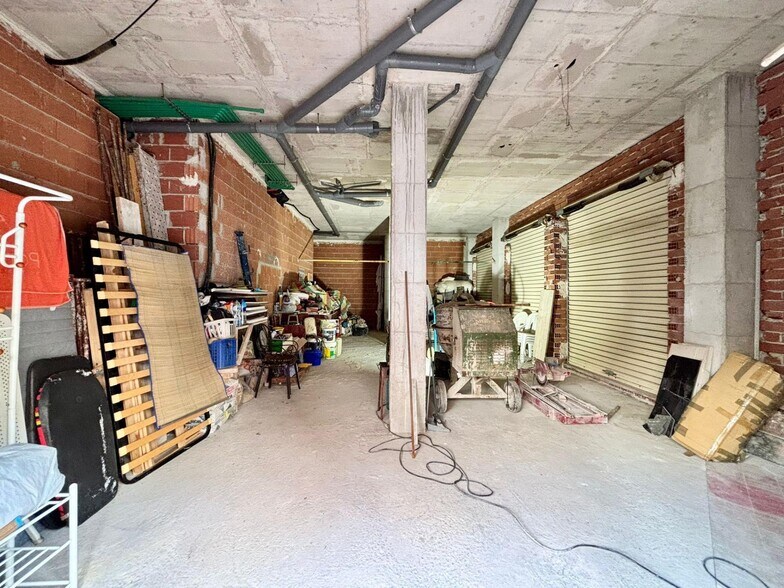Local commercial dans Guardamar del Segura à vendre - Photo de l’immeuble – Image 3 sur 10