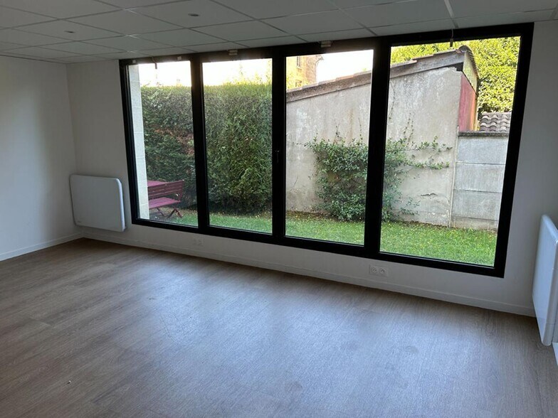 Bureau dans Bordeaux à louer - Photo intérieure – Image 1 sur 9