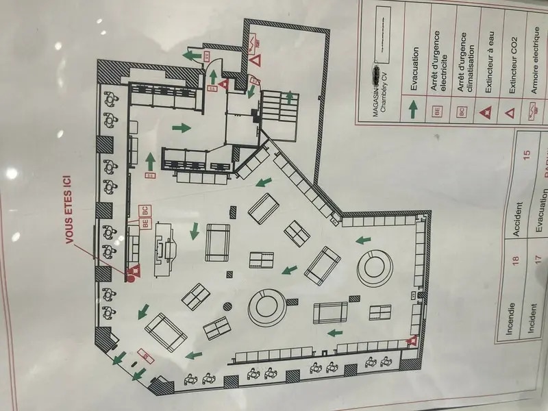 Local commercial dans Chambéry à louer Plan d’étage– Image 1 sur 4
