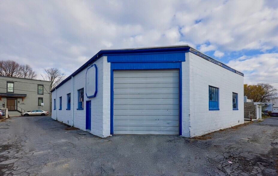 218 E Madison St, Lancaster, PA à vendre - Photo de l’immeuble – Image 2 sur 14