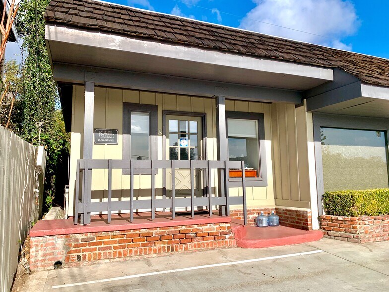 1854 S Coast Hwy, Laguna Beach, CA à louer - Photo de l’immeuble – Image 3 sur 21