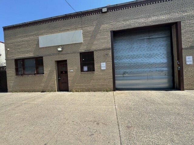 3664 Dyre Ave, Bronx, NY à louer Photo de l’immeuble– Image 1 sur 4