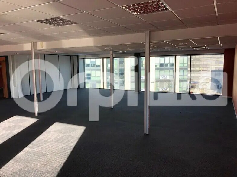 Bureau dans Reims à louer - Photo de l’immeuble – Image 3 sur 4
