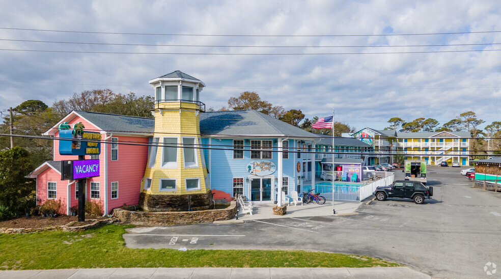 701 N Lake Park Blvd, Carolina Beach, NC à vendre - Photo principale – Image 1 sur 20