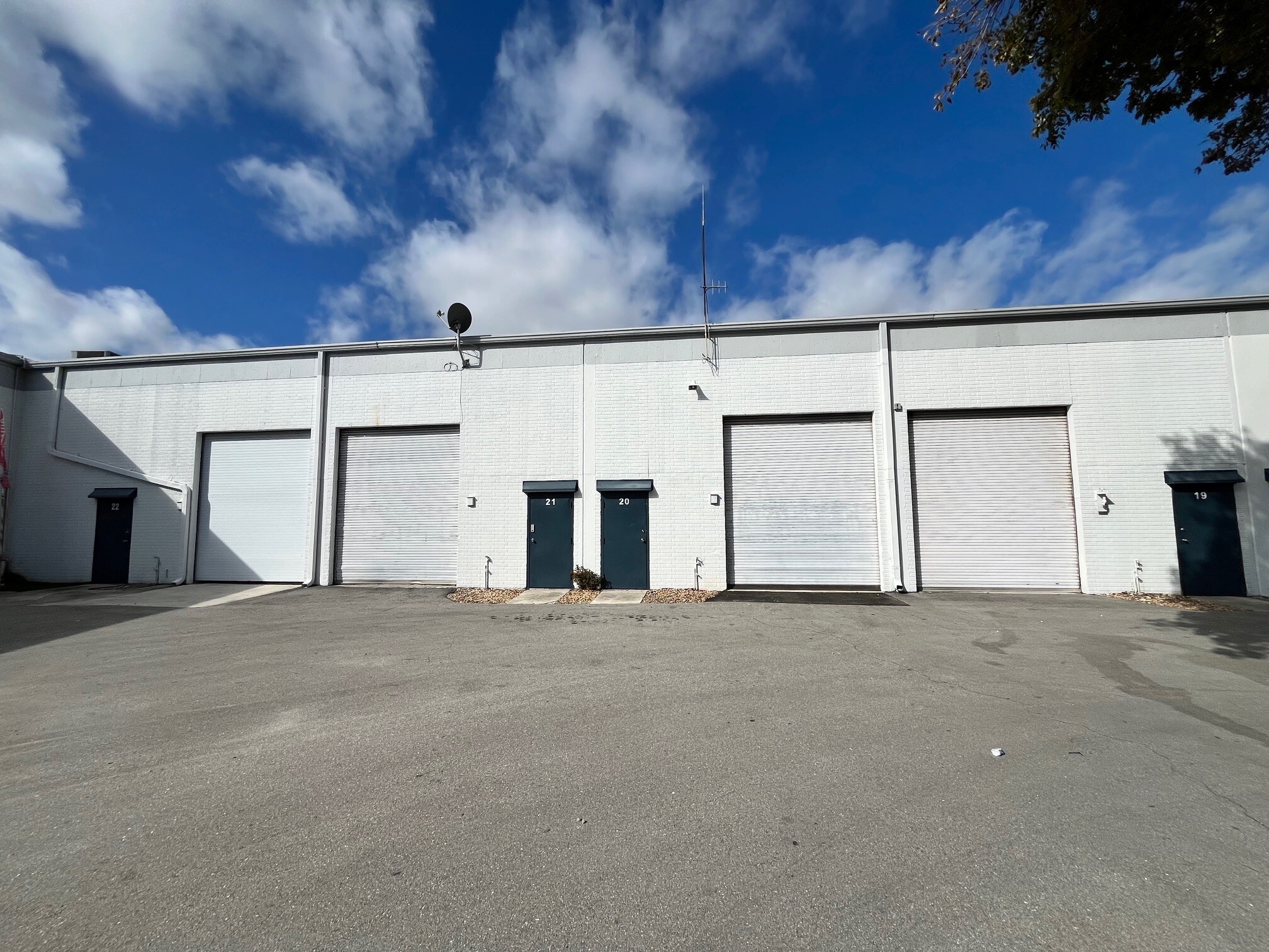 1533-1717 SW 1st Way, Deerfield Beach, FL à louer Photo de l’immeuble– Image 1 sur 3