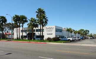 Plus de détails pour 1945 Placentia Ave, Costa Mesa, CA - Local d'activités à louer