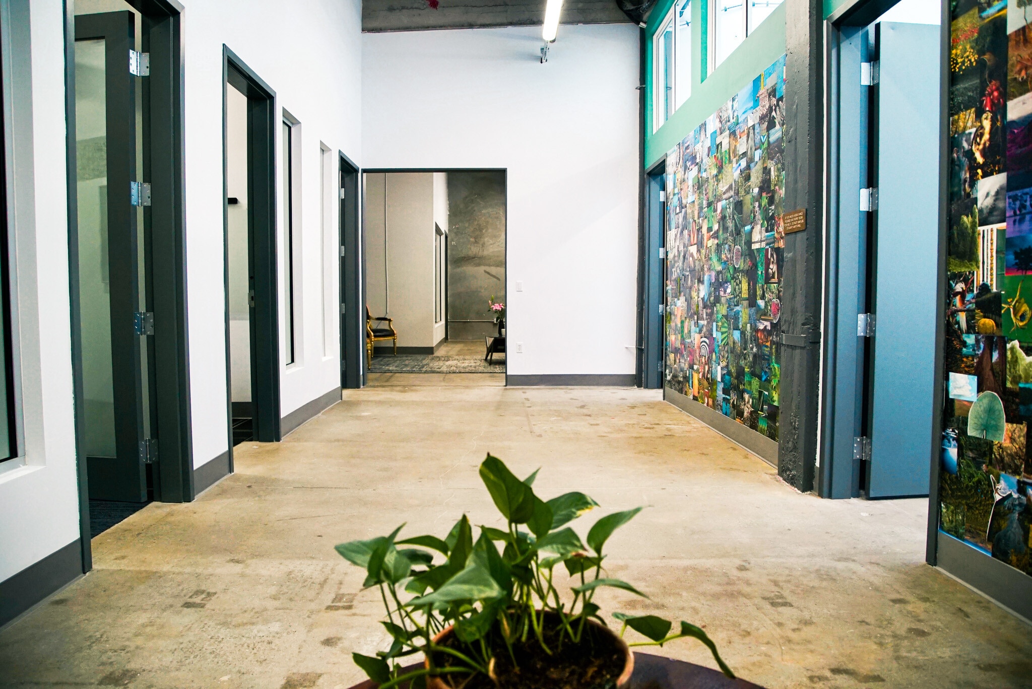 2744 E 11th St, Oakland, CA à louer Photo de l’immeuble– Image 1 sur 7