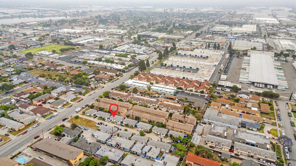 825 S Greenwood Ave, Montebello, CA à vendre - Photo de l’immeuble – Image 3 sur 9