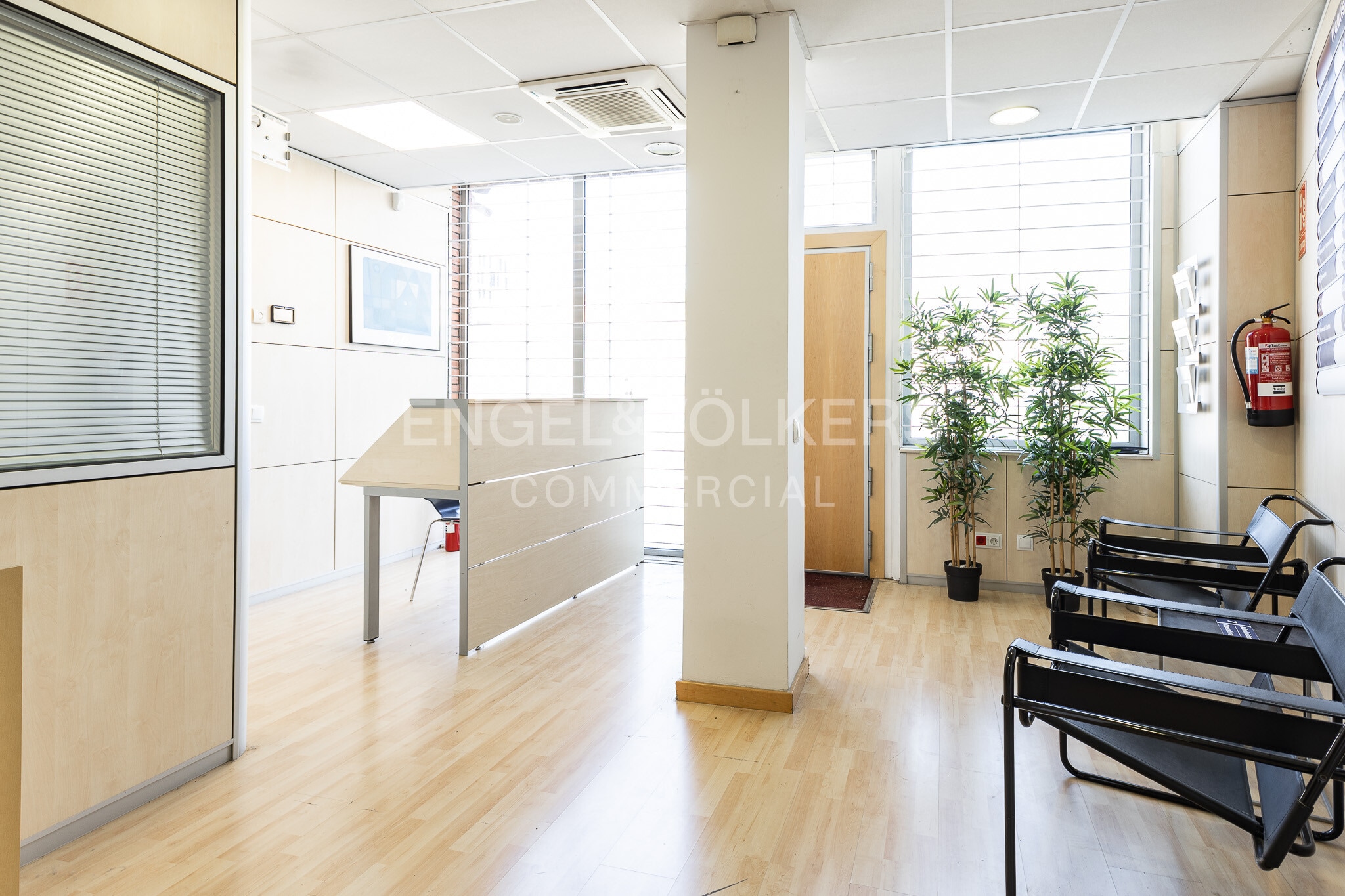 Immeuble residentiel dans Barcelone, Barcelona à vendre Photo intérieure– Image 1 sur 6