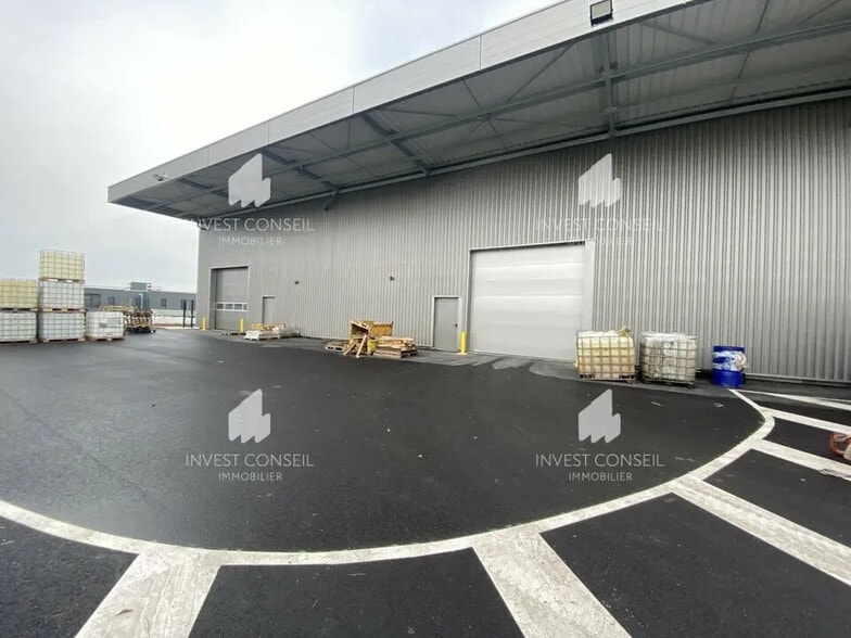 17 Avenue Roland Moreno, Frépillon à louer - Photo de l’immeuble – Image 1 sur 10
