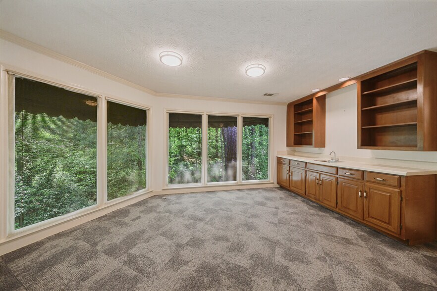 783 Holcomb Bridge Rd, Norcross, GA à vendre - Photo intérieure – Image 3 sur 23
