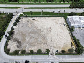 18820 Pines Blvd, Pembroke Pines, FL - Vue aérienne  vue de carte - Image1