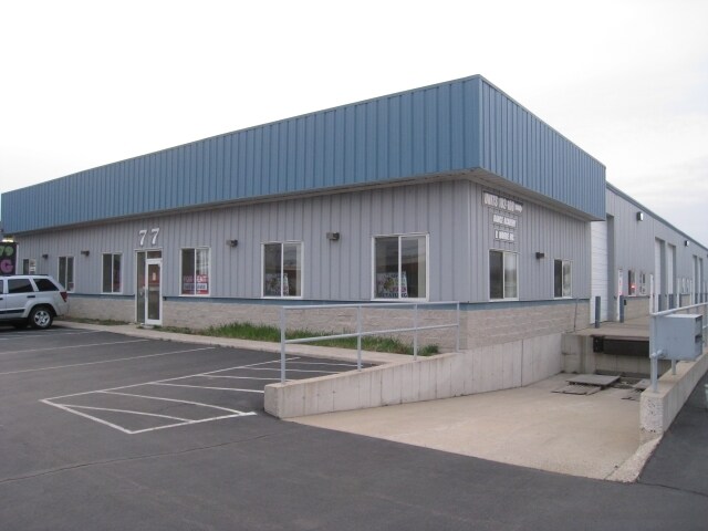 77 McMillen Rd, Antioch, IL à louer - Photo de l’immeuble – Image 2 sur 6
