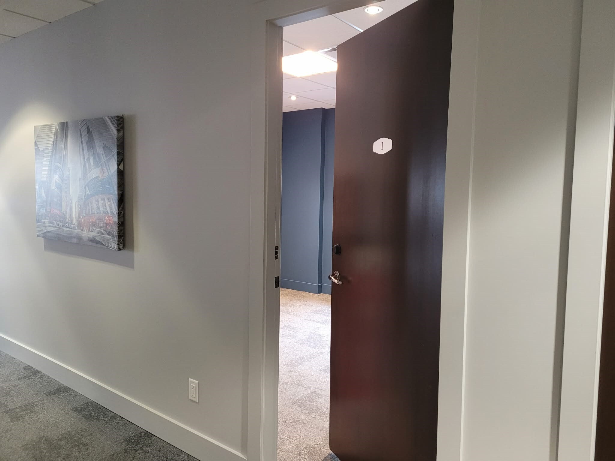 1455 Ellis St, Kelowna, BC à louer Photo intérieure– Image 1 sur 4