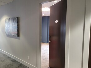 1455 Ellis St, Kelowna, BC à louer Photo intérieure– Image 1 sur 4