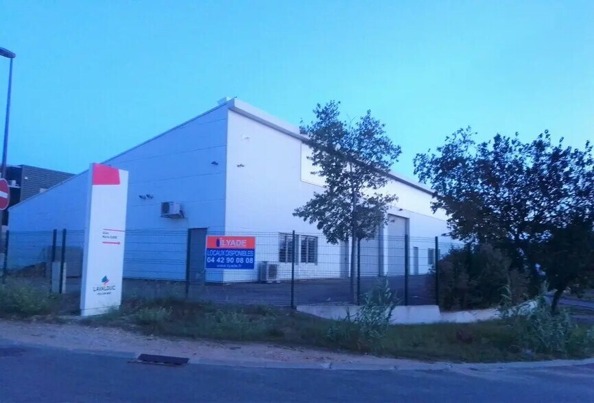 380 Allée Marie Curie, Fos-sur-Mer à louer - Photo de l’immeuble – Image 2 sur 11