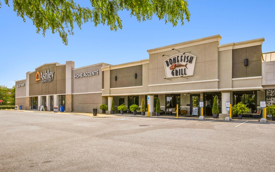 Park City Plaza portefeuille de 2 biens à vendre sur LoopNet.fr - Photo de l’immeuble – Image 2 sur 7