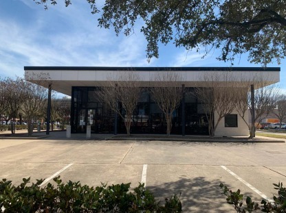 8002 Kirby Dr, Houston, TX à louer Photo de l’immeuble– Image 1 sur 7