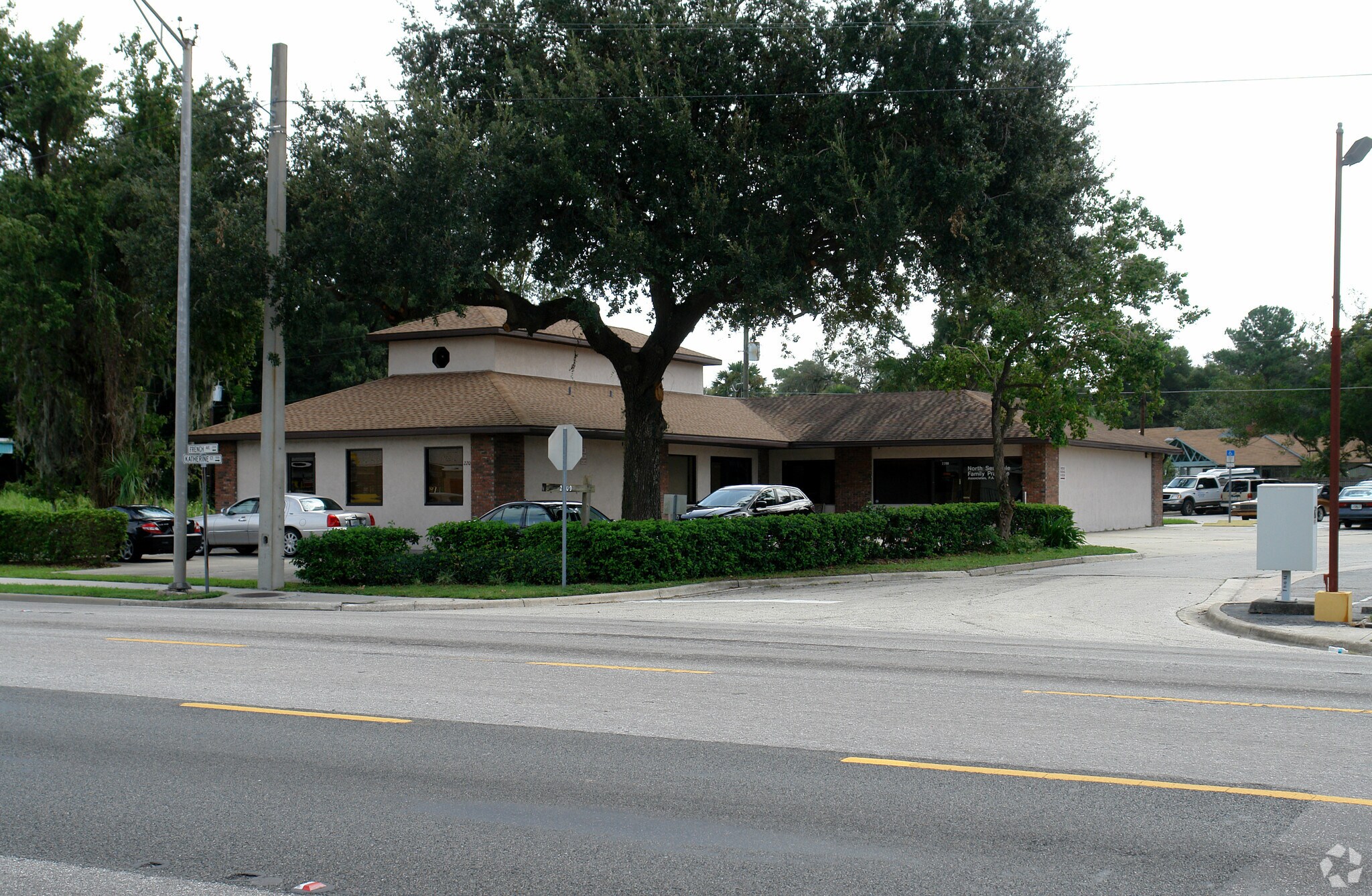 2209 S French Ave, Sanford, FL à louer Photo principale– Image 1 sur 13