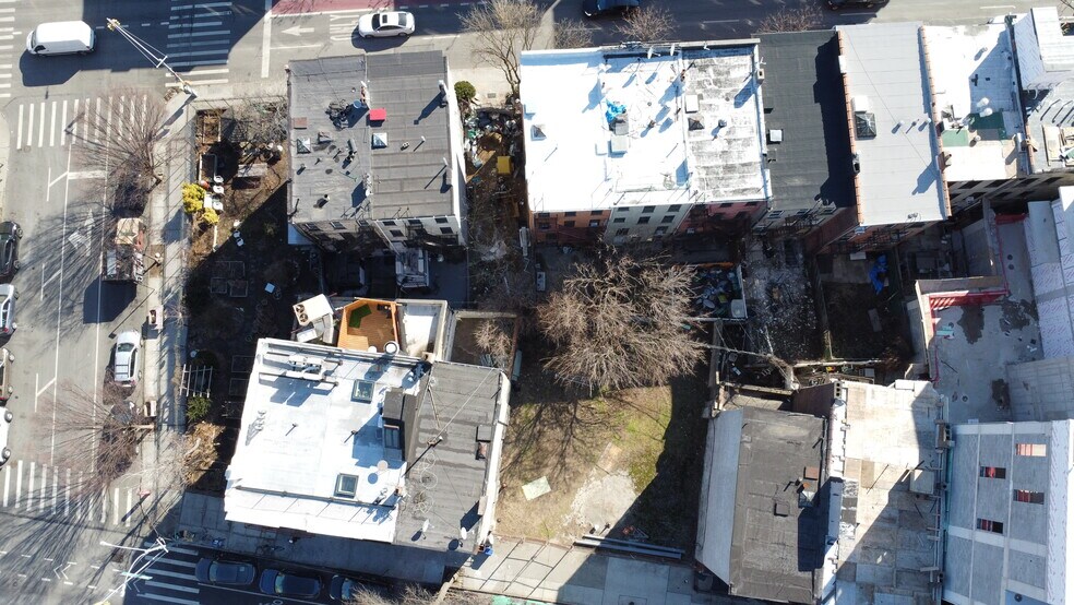 1409 Bedford ave, Brooklyn, NY à vendre - Photo de l’immeuble – Image 2 sur 2