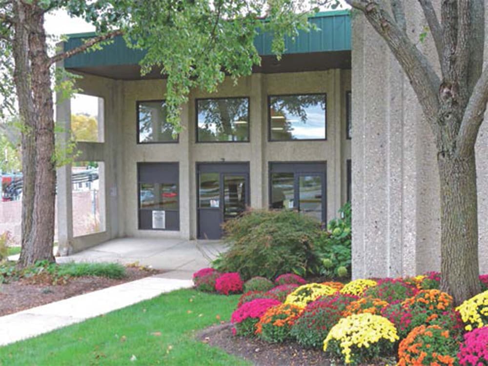 800 W 5th Ave, Naperville, IL à louer Photo de l’immeuble– Image 1 sur 16