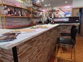Local commercial dans Madrid, Madrid à louer Plan d’étage– Image 1 sur 8
