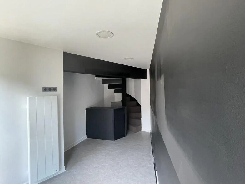 Local commercial dans Vannes à louer - Photo de l’immeuble – Image 1 sur 3