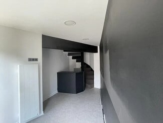 Plus de détails pour Local commercial à louer