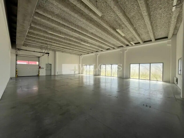 50 Rue Jean Zay, Saint-Priest à louer - Photo de l’immeuble – Image 2 sur 12