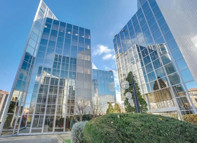 Plus de détails pour Bureau à louer