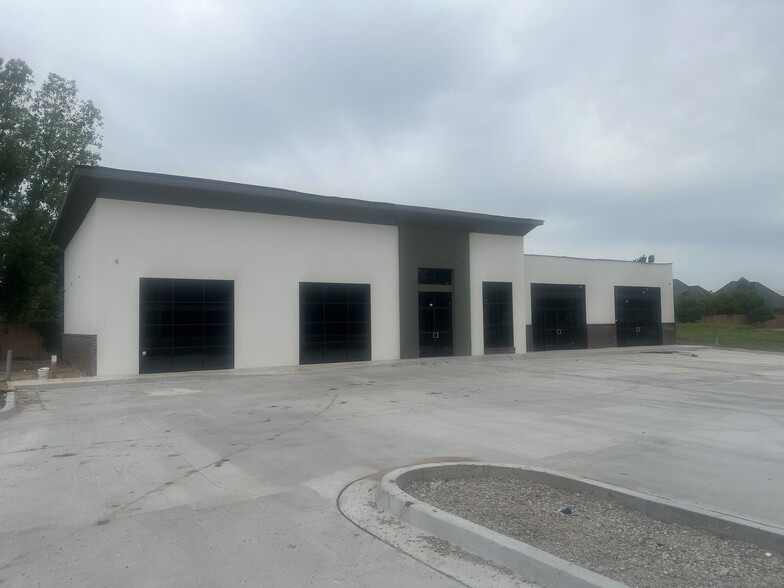6610 E 121st St, Bixby, OK à louer - Photo de l’immeuble – Image 3 sur 3