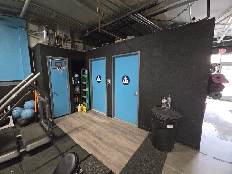 7433 Monterey St, Gilroy, CA à louer - Photo de l’immeuble – Image 3 sur 7
