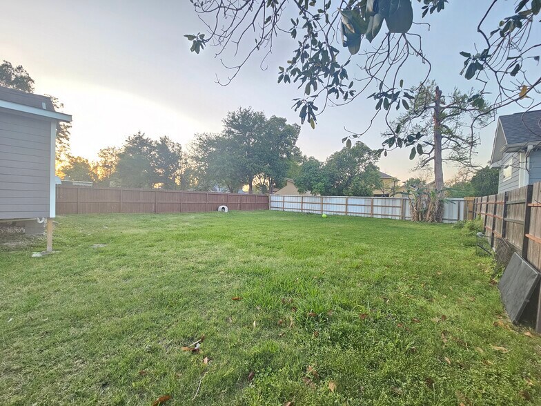 1013 Bennington St, Houston, TX à vendre - Photo de l’immeuble – Image 3 sur 13