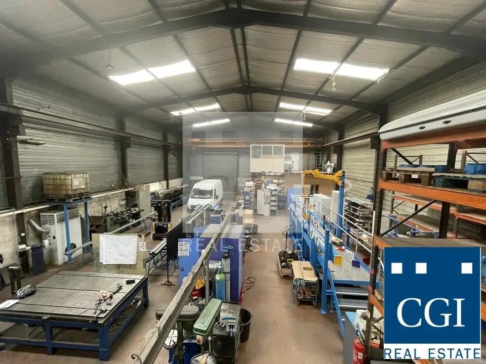 Local d’activités dans Domène à louer Photo de l’immeuble– Image 1 sur 5