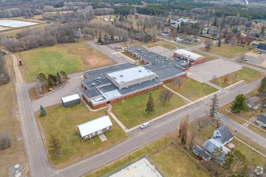 132 1st Ave S, Motley, MN à vendre - Aérien – Image 3 sur 18
